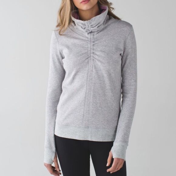 lululemon athletica Tops - Lululemon in a cinch‎ pullover